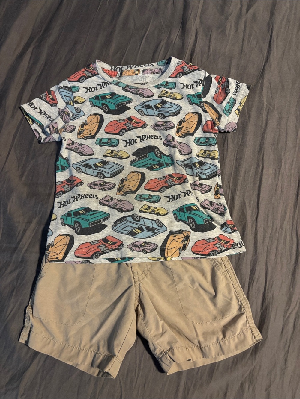 3T Hot Wheels outfit, t shirt and shorts